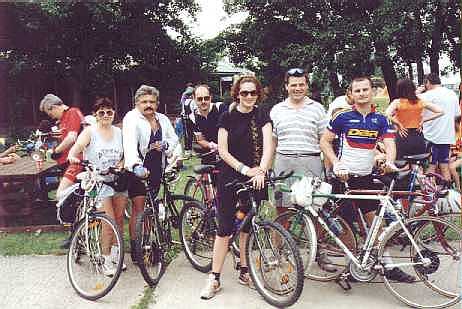 Magda, Boris,Lubos,Martin,Peto a moj biely bicykel